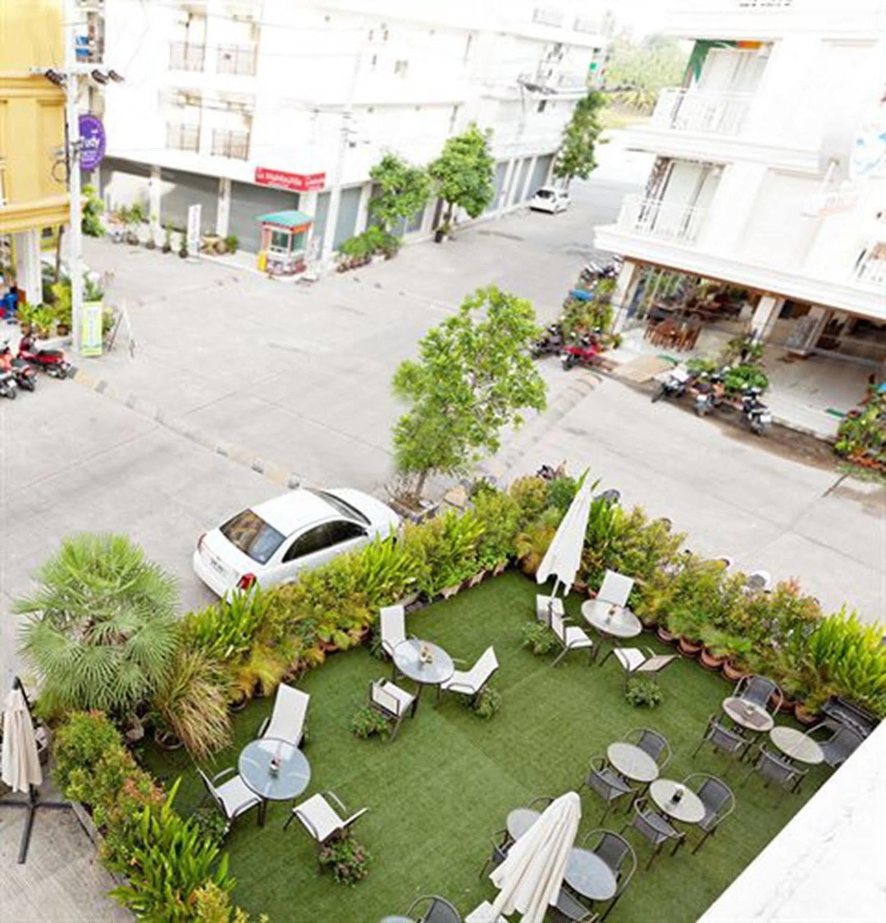 Garden Phuket Hotel Patong Esterno foto